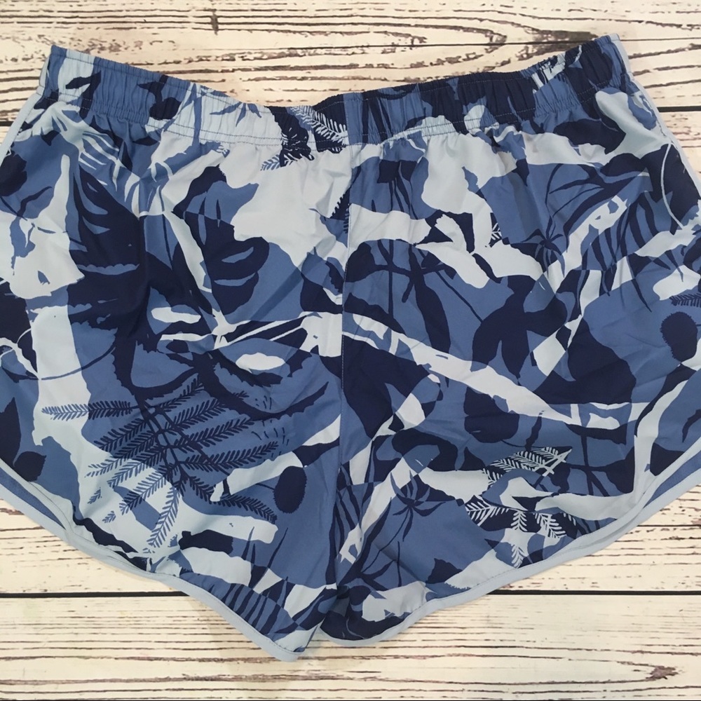 Nike tempo floral camo running shorts NWT. - Picture 2 of 7